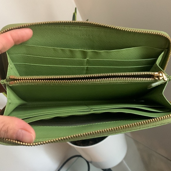 Prada Green Saffiano  Leather Zip Around Wallet - Picture 2 of 8